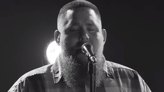 Rag'N'Bone : un clip a cappella pour "Die Easy"