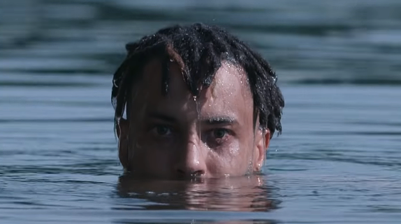 Disiz voit double avec "Kaïju" et "Disizilla"