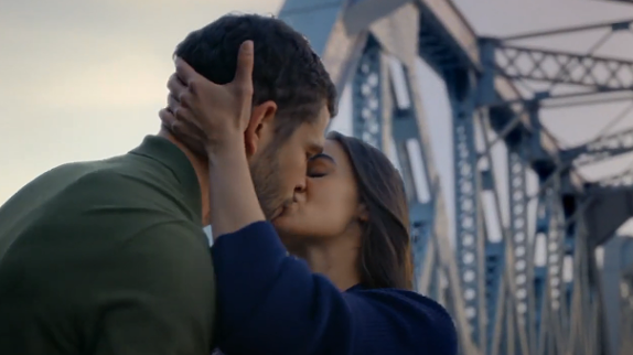 Musique de la pub Lacoste : qui chante ?