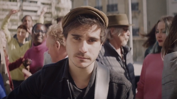 Gauvain Sers cherche "Ta place dans ce monde"
