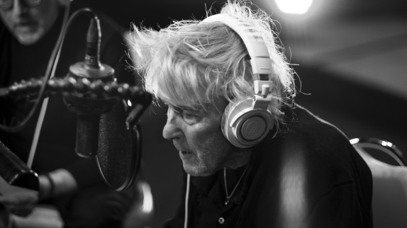 Arno chante "La vérité"