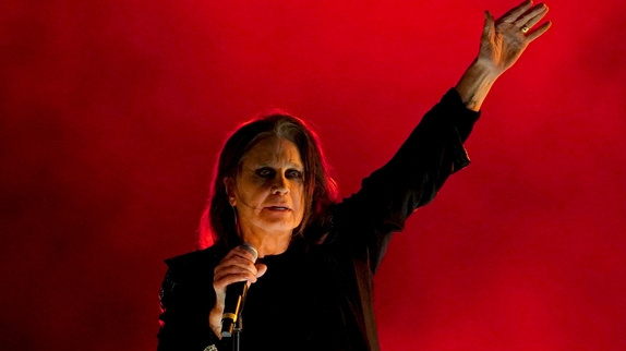 Malade, Ozzy Osbourne arrête les concerts