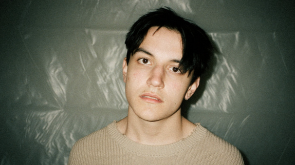 Artemas : le clip "i like the way you kiss me"