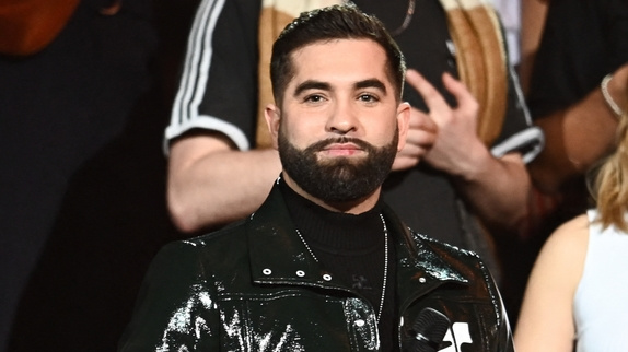 Kendji Girac : un ami chanteur le défend
