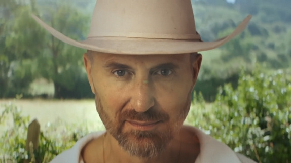 Clean Bandit, Anne-Marie et David Guetta : le clip