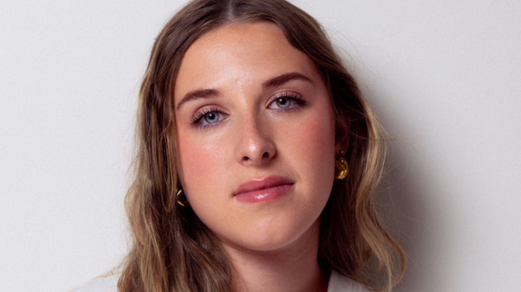 Critiquée, Helena révèle le vrai sens de sa chanson
