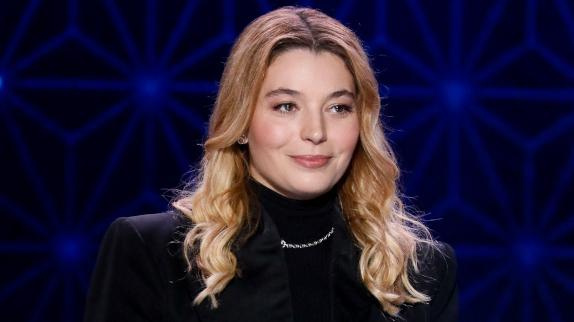 Santa : sa mère était une célèbre chanteuse !