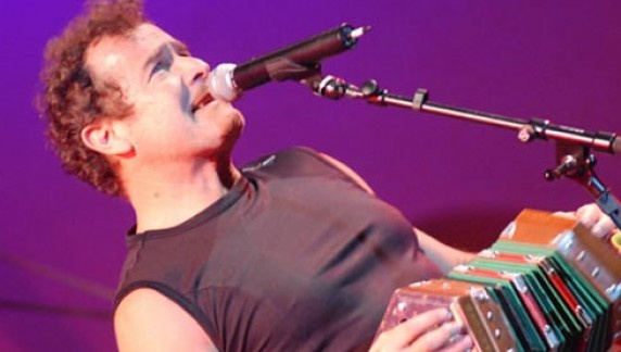 Johnny Clegg en concert au Trianon