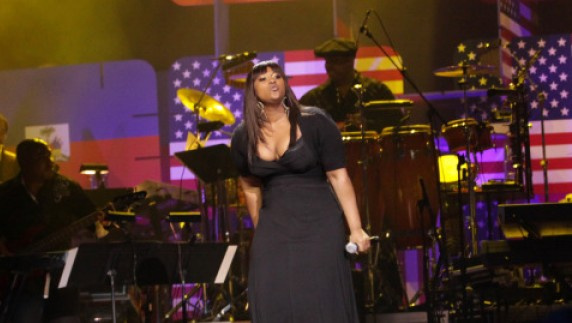 Jazmine Sullivan : écoutez son nouveau single