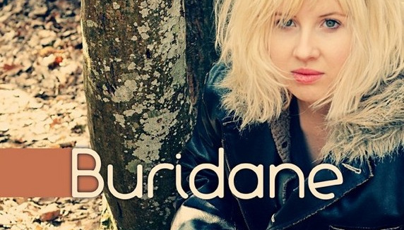 Buridane se présente et fait "Badaboum"