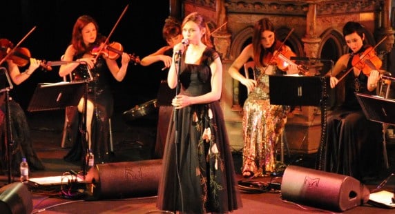 Sophie Ellis-Bextor : le titre "Young Blood" gratuit