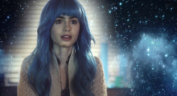 M83 : le clip cosmique de "Claudia Lewis"