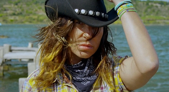 Zazie dévoile le clip du "Temps plus vieux"