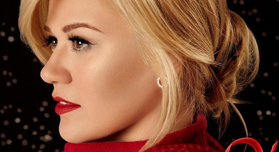 Kelly Clarkson au piano pour "White Christmas"
