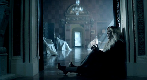 Demi Lovato en Reine des Neiges sur "Let It Go"