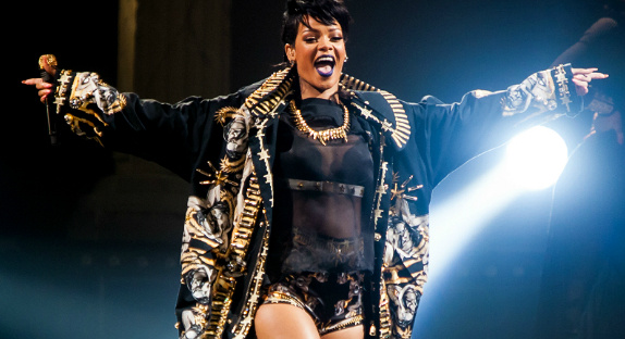 USA : Rihanna égale le palmarès d'Elvis Presley