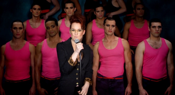Ingrid Michaelson fait le buzz avec "Girls..."