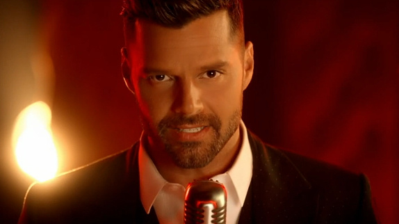 "Adios" : Ricky Martin, sexy en diable