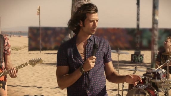 MAGIC! romantique dans "Let Your Hair Down"