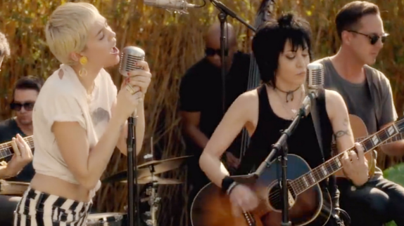 Miley Cyrus, un virage rock'n'roll ?