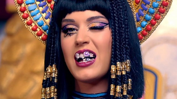 Katy Perry : "Dark Horse" franchit le milliard !