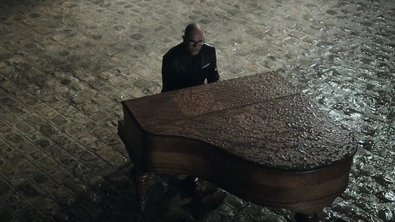 Pascal Obispo dévoile le clip du "Secret perdu"