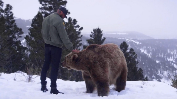Booba dévoile le clip "Comme les autres"