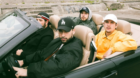 Top Albums : S-Crew plus fort que les Red Hot