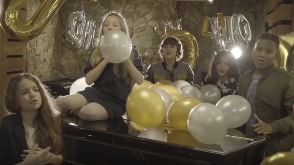 Kids United : un nouveau clip pour finir 2016