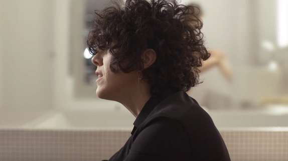 Regardez le nouveau clip de LP !
