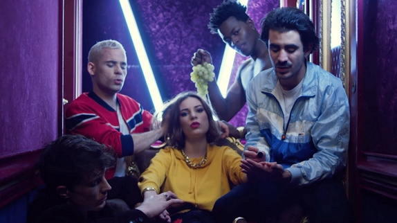 Thérapie Taxi : découvrez le clip "Hit sale"