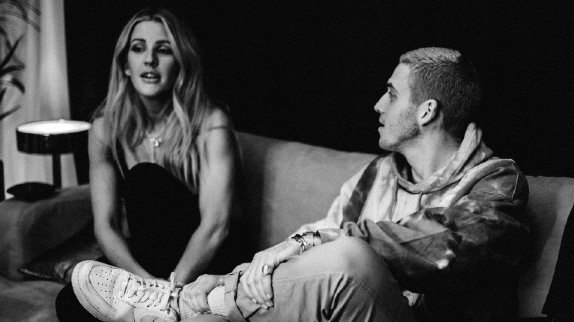 Ellie Goulding enchaîne avec "Slow Grenade"