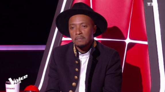 Soprano quitte "The Voice Kids"