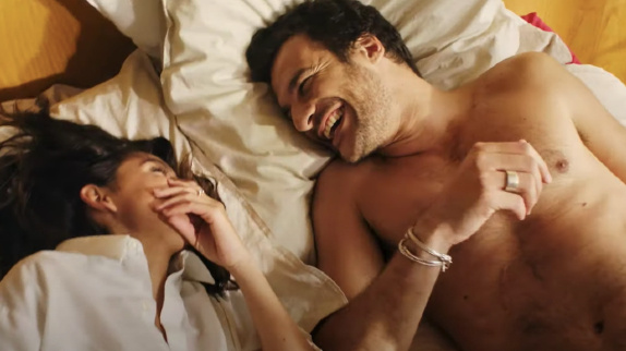 Amir s'éclate dans le clip "Ce soir"