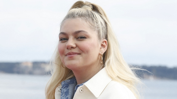 Louane : une chanson pour sa fille Esmée