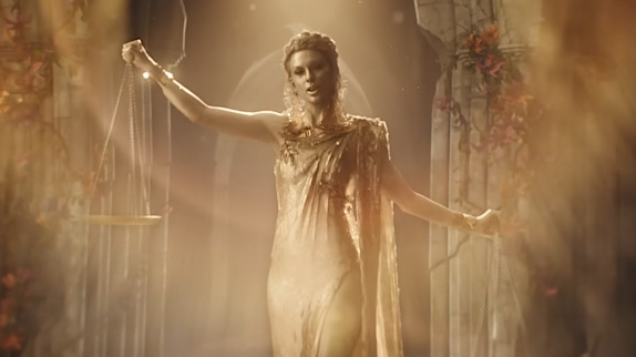 Taylor Swift : son nouveau clip "Karma"