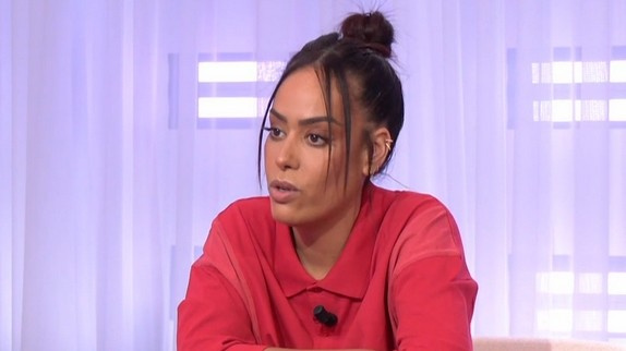 Amel Bent : elle a failli mettre fin à sa carrière