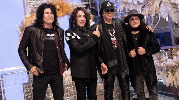 Kiss se reforme pour un concert !