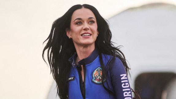 Katy Perry : son vol dans l'espace fait scandale