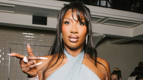 Aya Nakamura fait une grande annonce