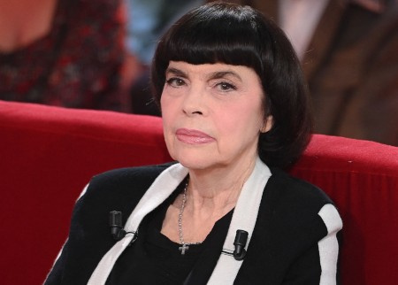 Mireille Mathieu : son coup de gueule contre le ministère