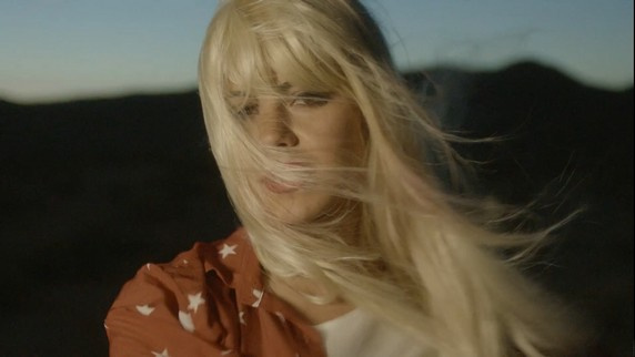 Marina & The Diamonds brouille les pistes : "S&P"