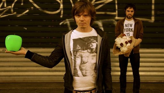 "C'est la vie" : le premier clip de Sans Sebastien
