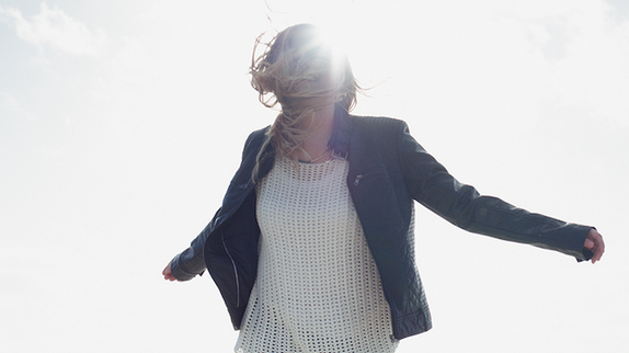 Louane ("The Voice 2") dévoile son "Jour 1"