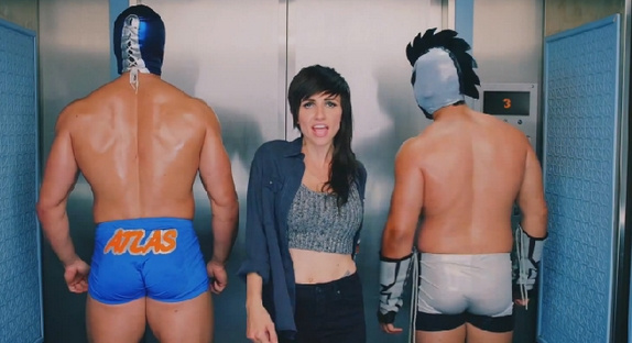 Lights et l'ascenseur fou dans "Up We Go" : le clip