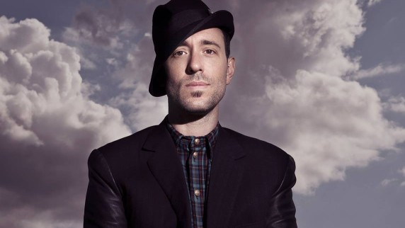 Charlie Winston dévoile le titre "Truth"