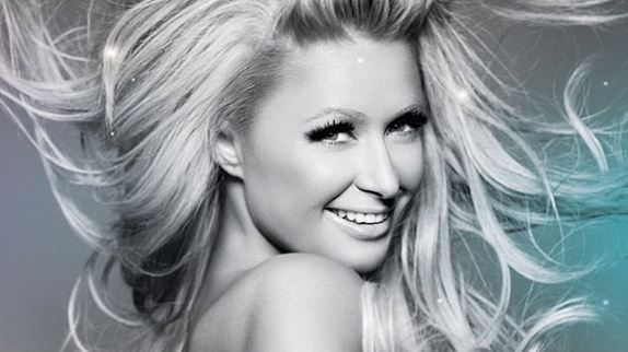 Paris Hilton revient avec "Never Be Alone"
