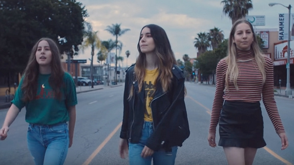 HAIM revient avec le clip "Want You Back"