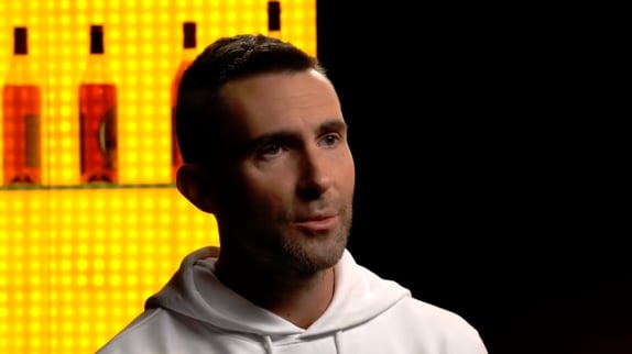 Adam Levine s'explique sur le Super Bowl