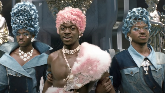 Lil Nas X réagit à la triple polémique sur son clip